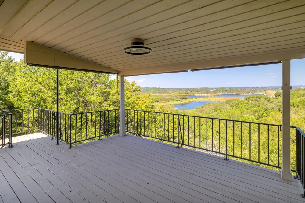 313 Kendall Drive Spicewood, TX 78669