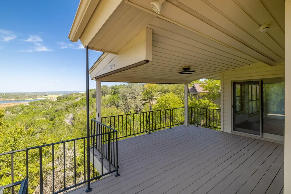 313 Kendall Drive Spicewood, TX 78669