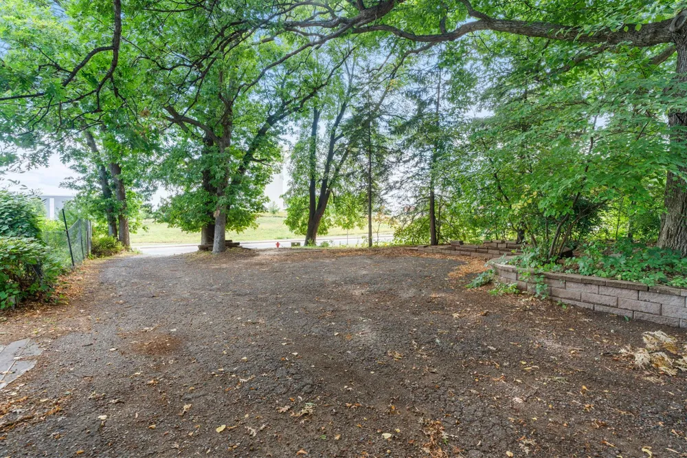 6824 E Fish Lake Road Maple Grove, MN 55369