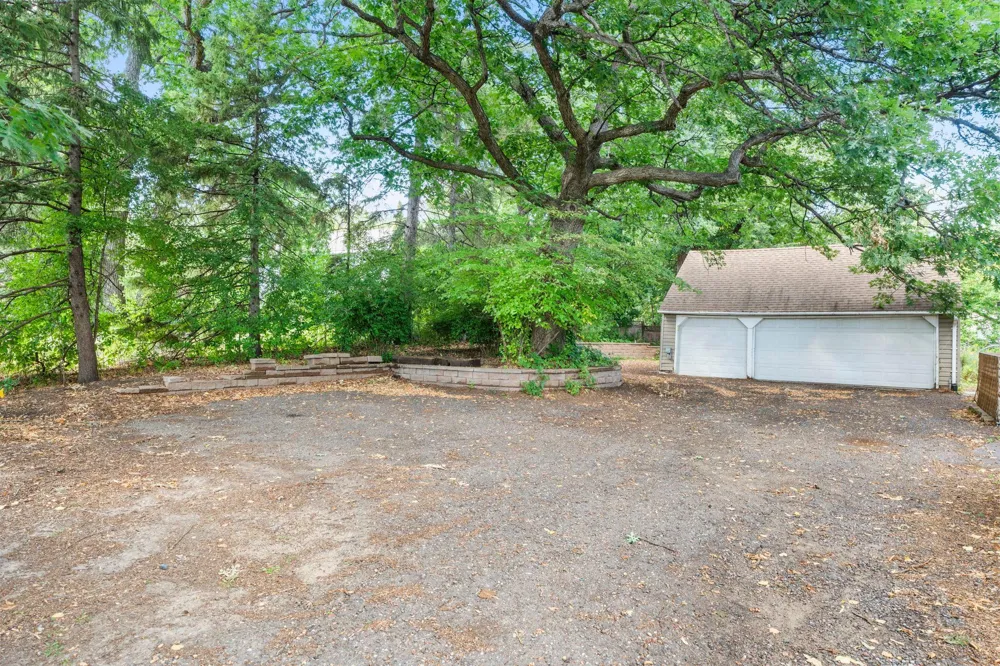 6824 E Fish Lake Road Maple Grove, MN 55369