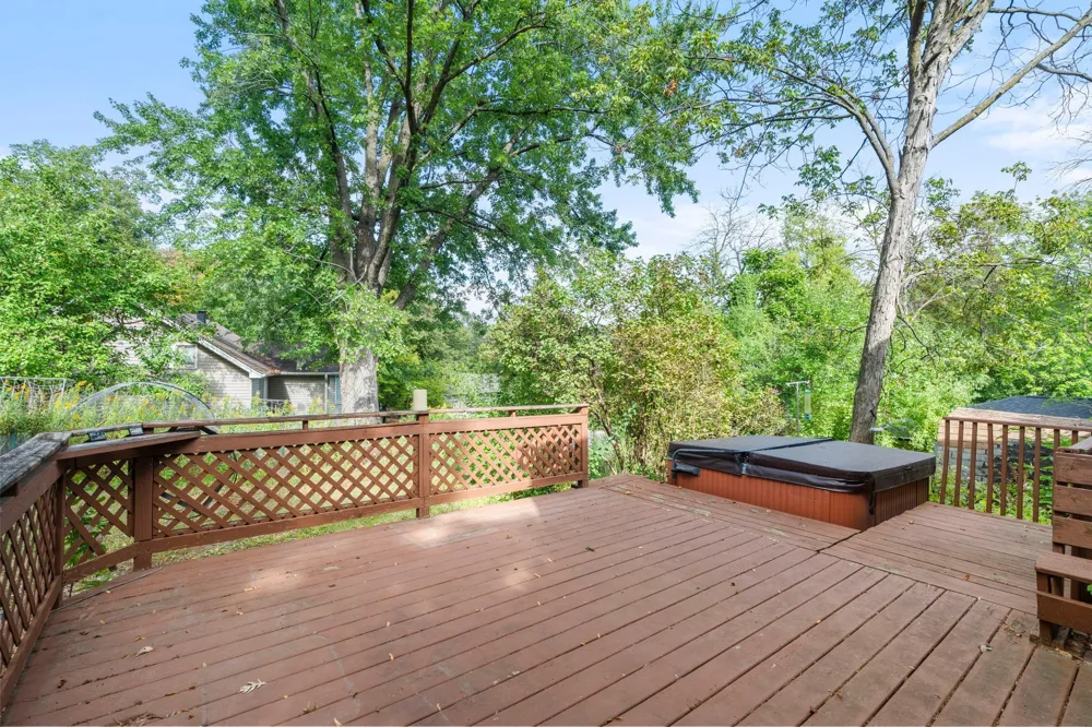 6824 E Fish Lake Road Maple Grove, MN 55369