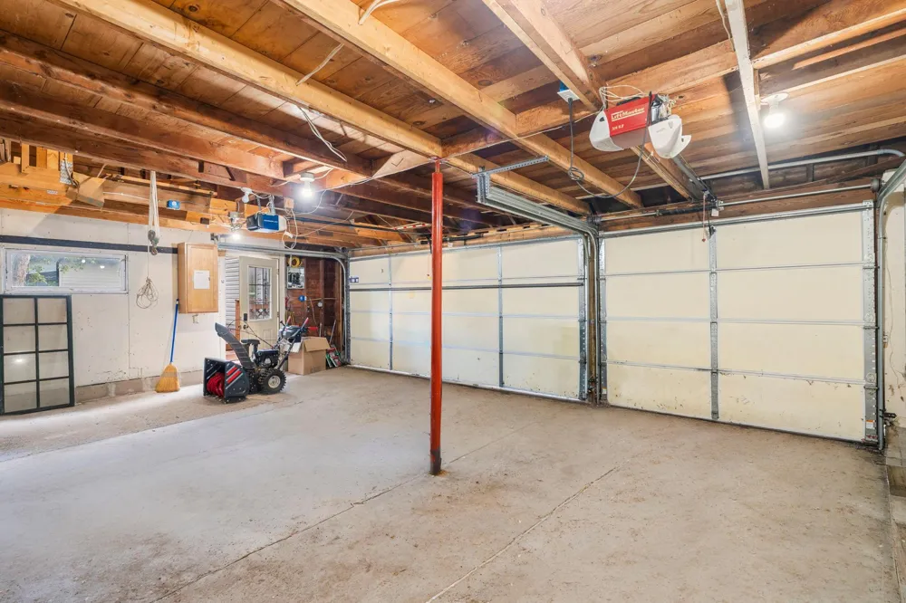 6824 E Fish Lake Road Maple Grove, MN 55369