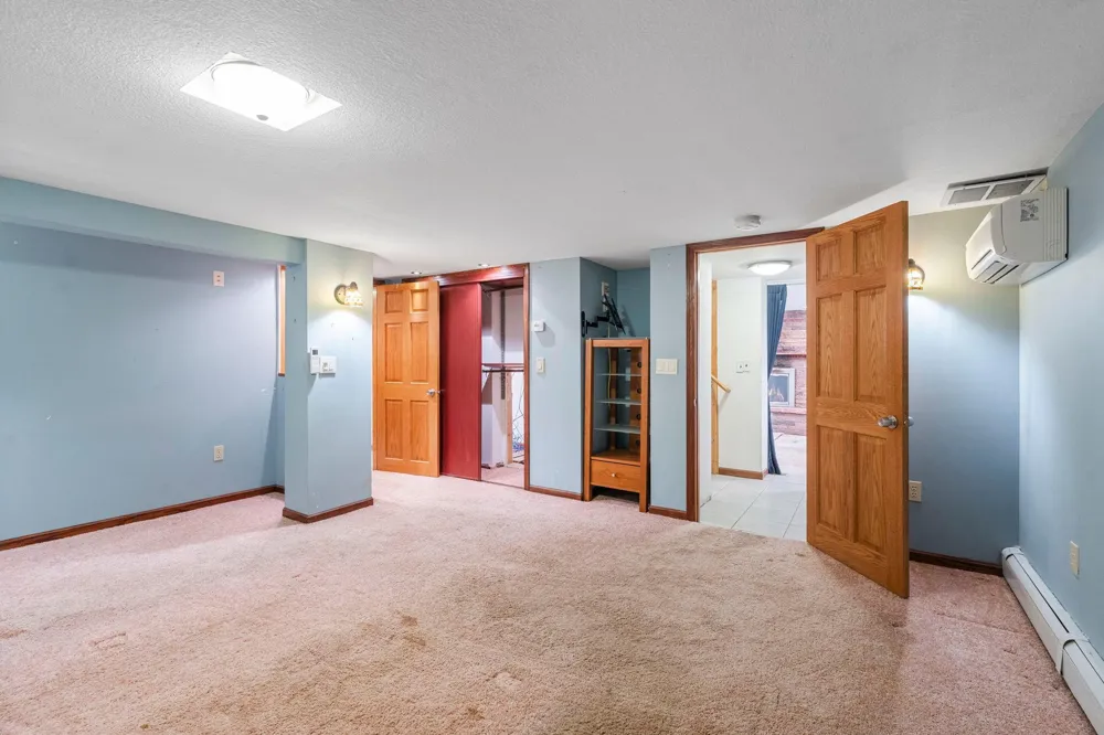 6824 E Fish Lake Road Maple Grove, MN 55369