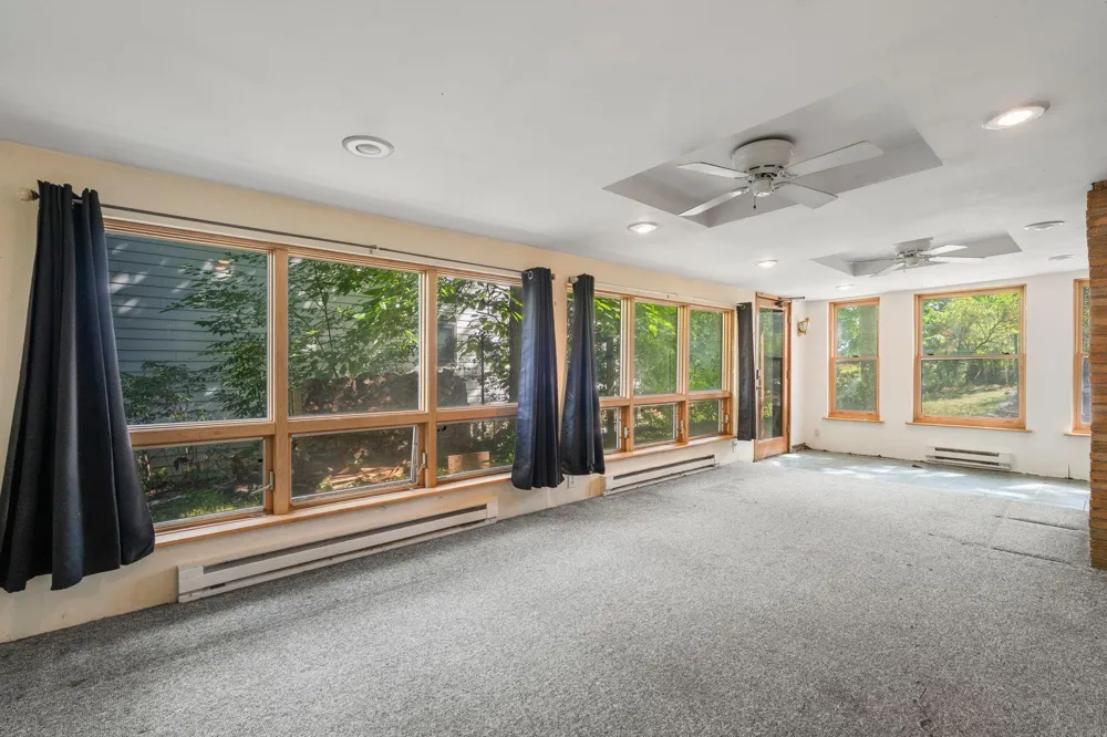 6824 E Fish Lake Road Maple Grove, MN 55369