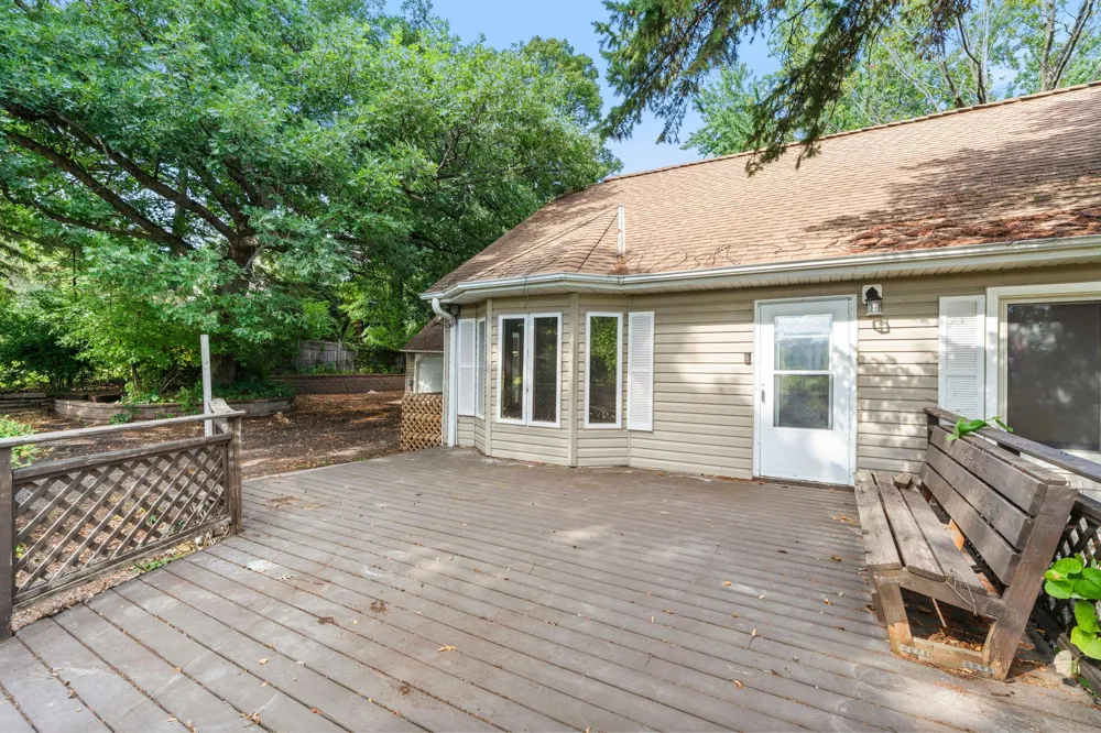 6824 E Fish Lake Road Maple Grove, MN 55369