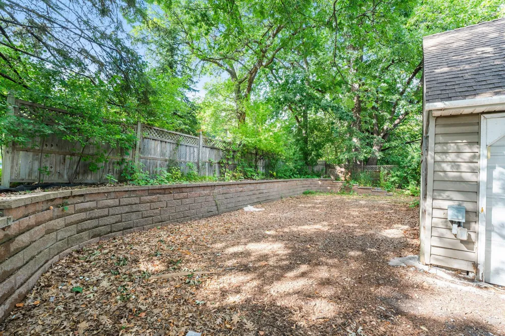 6824 E Fish Lake Road Maple Grove, MN 55369