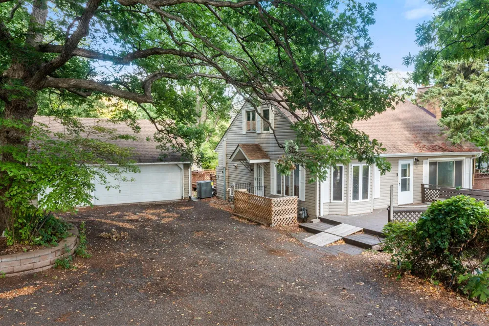 6824 E Fish Lake Road Maple Grove, MN 55369