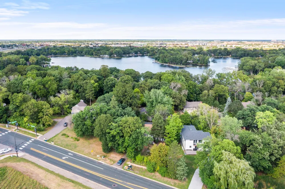 6824 E Fish Lake Road Maple Grove, MN 55369