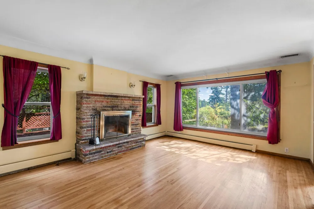 6824 E Fish Lake Road Maple Grove, MN 55369