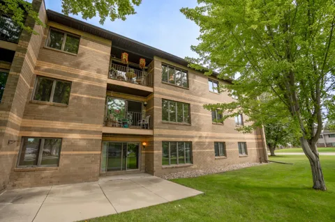 1801 Becker Avenue SE #102