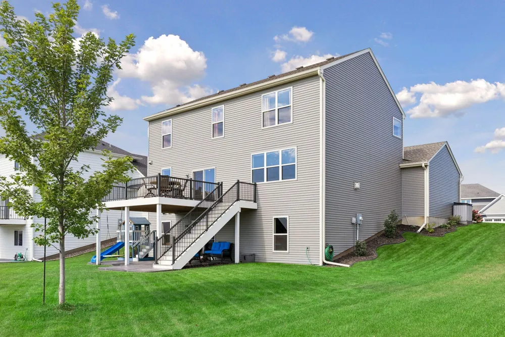 19257 Meadow View Lane Maple Grove, MN 55311