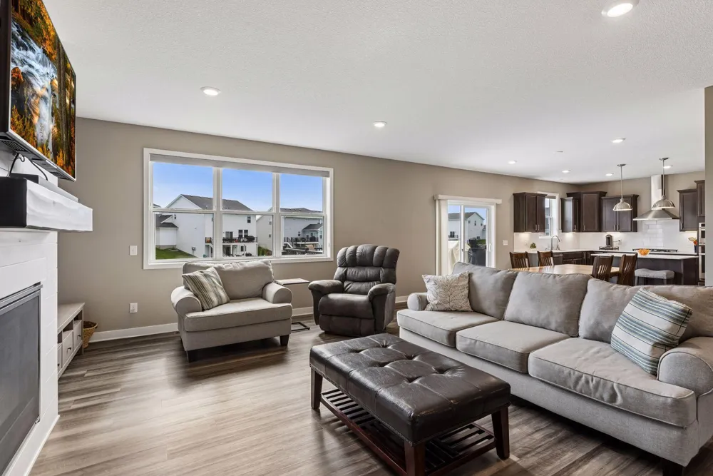 19257 Meadow View Lane Maple Grove, MN 55311