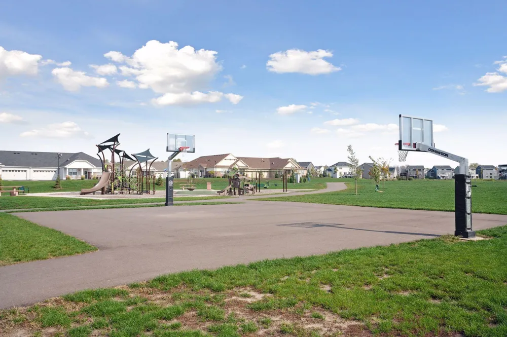 19257 Meadow View Lane Maple Grove, MN 55311