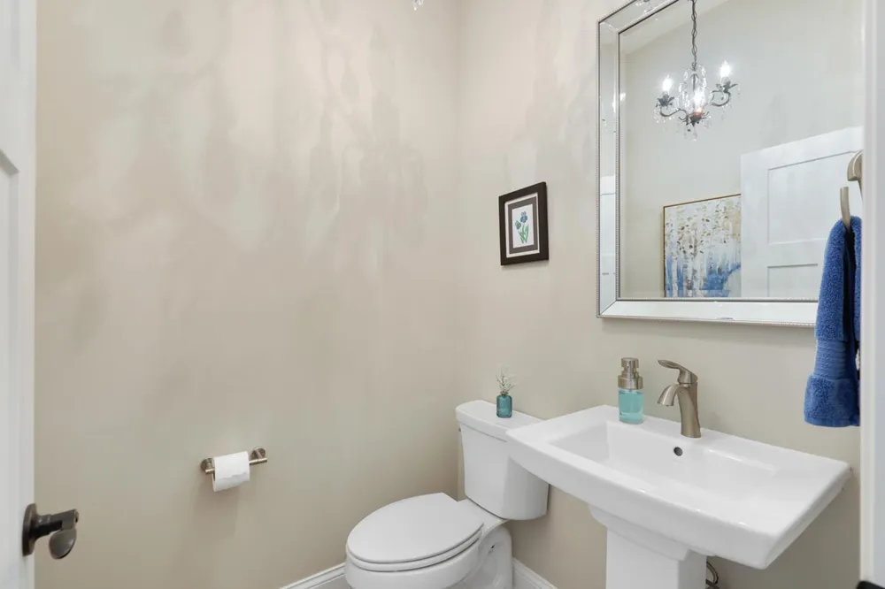 17787 Junelle Court Lakeville, MN 55044