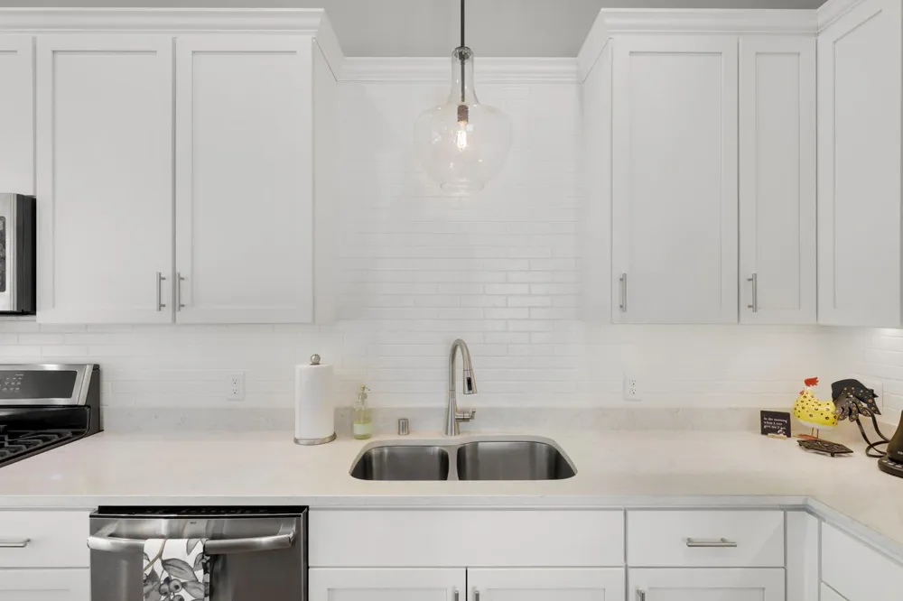 17787 Junelle Court Lakeville, MN 55044
