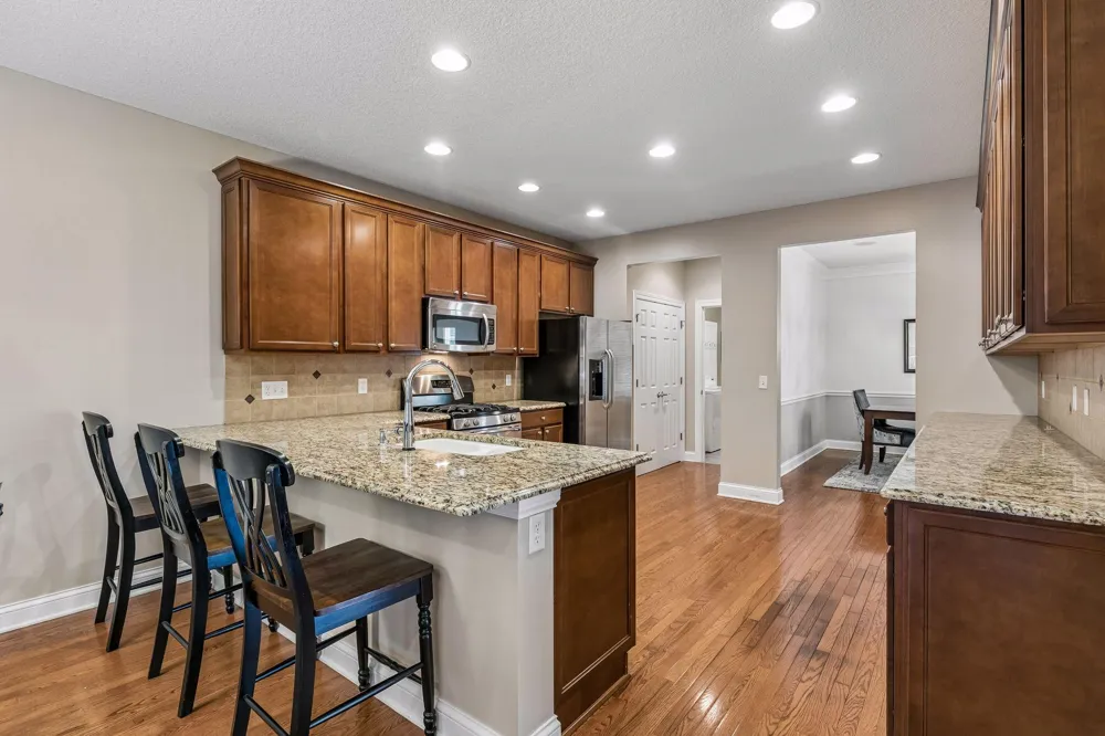 1452 Steeplechase Lane Eagan, MN 55122