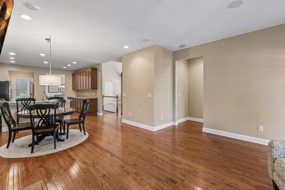 1452 Steeplechase Lane Eagan, MN 55122