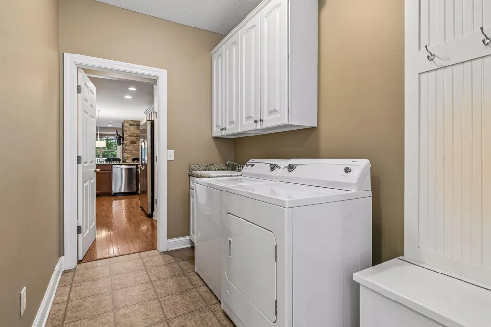 1452 Steeplechase Lane Eagan, MN 55122