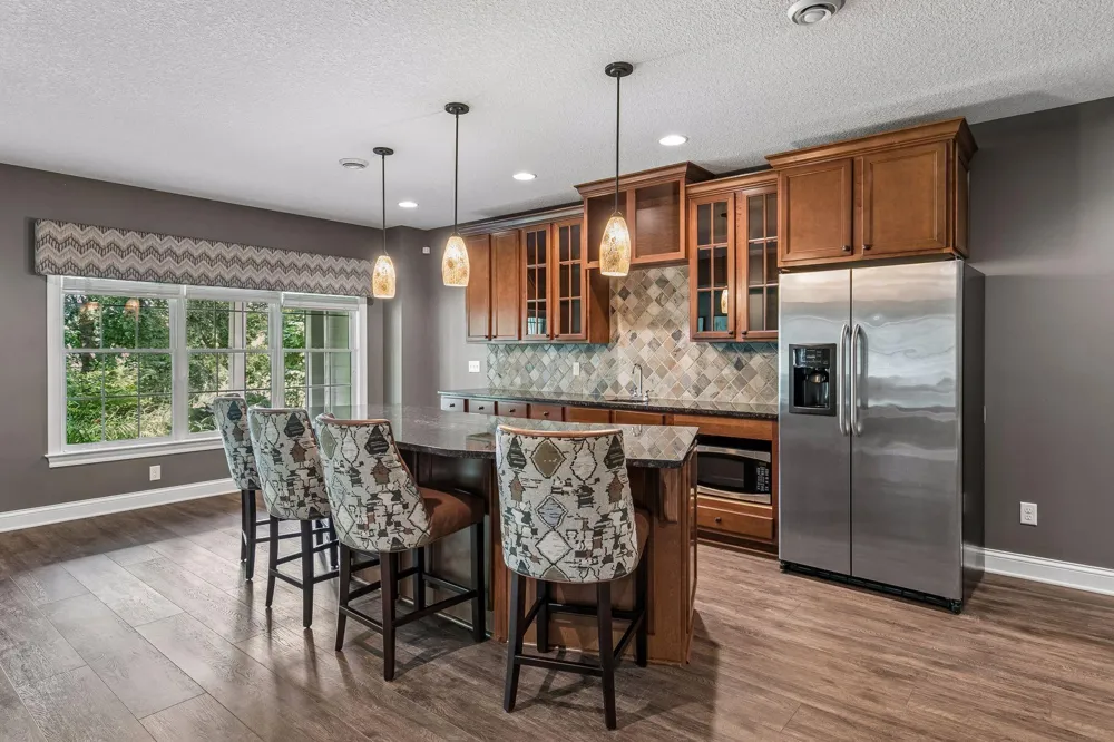 1452 Steeplechase Lane Eagan, MN 55122