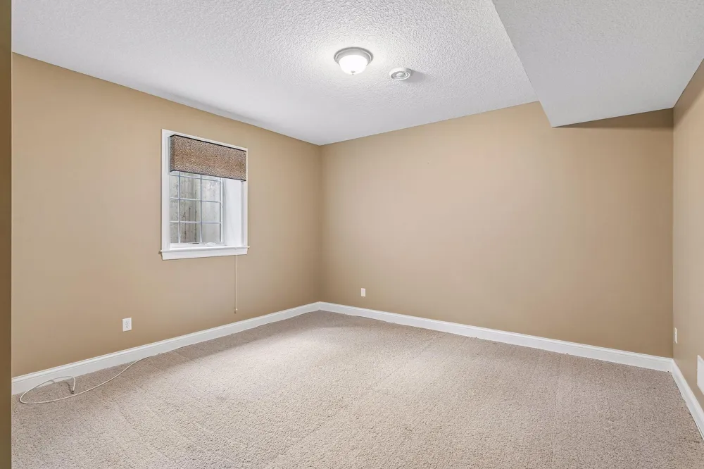 1452 Steeplechase Lane Eagan, MN 55122