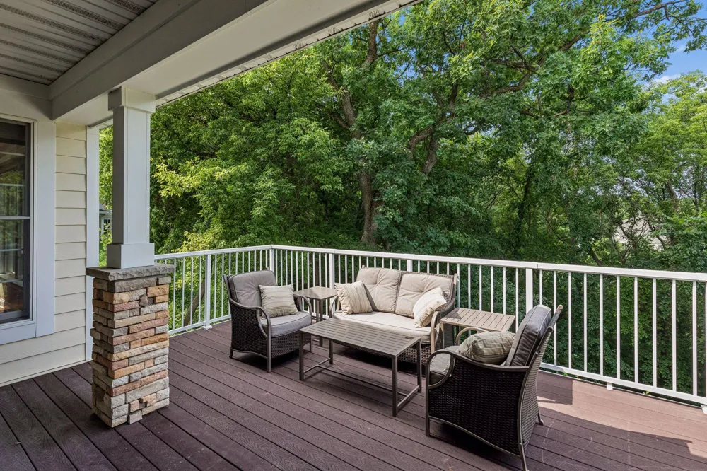 1452 Steeplechase Lane Eagan, MN 55122