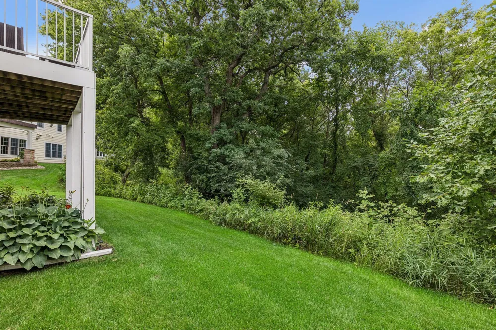 1452 Steeplechase Lane Eagan, MN 55122