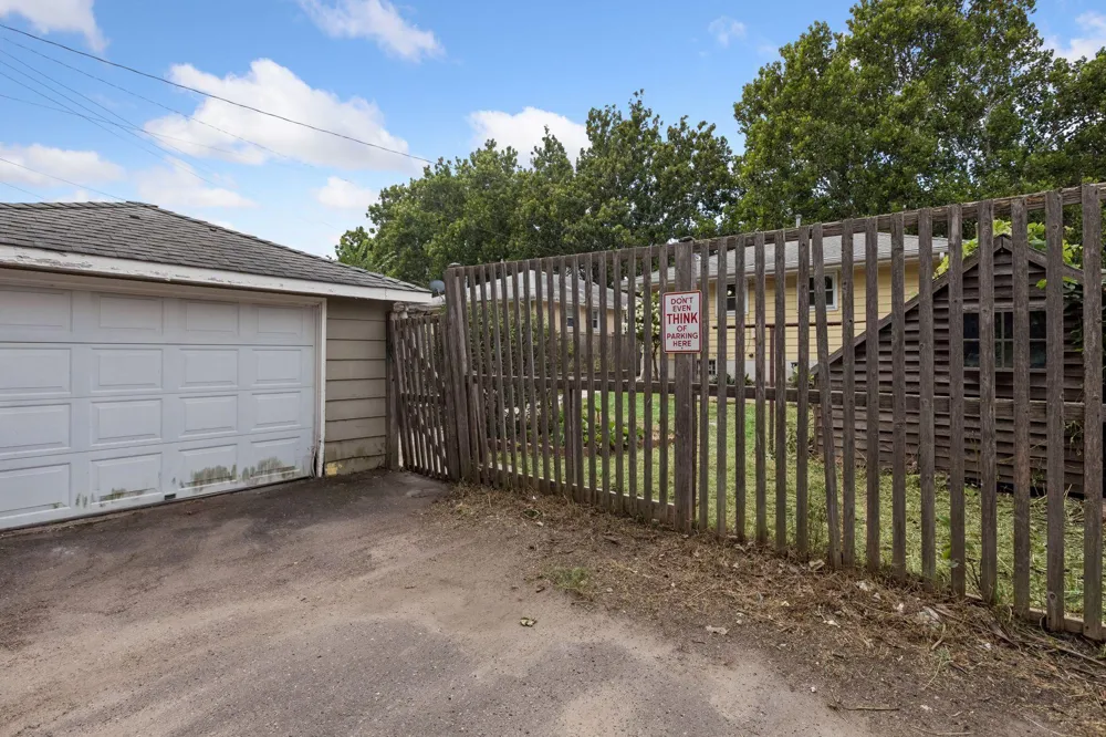 2814 Irving Avenue Minneapolis, MN 55411