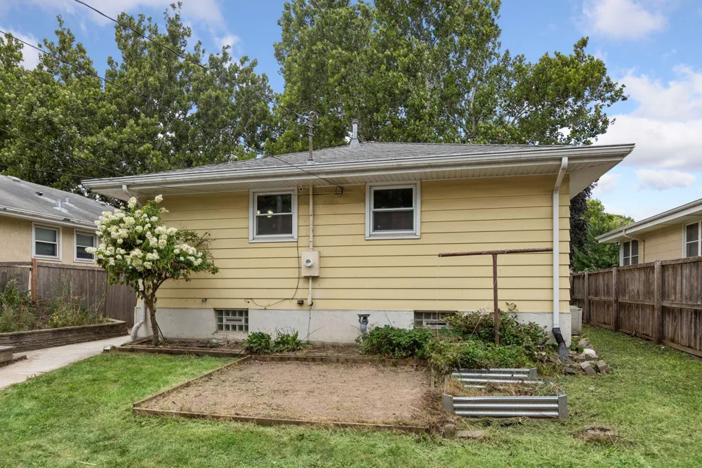 2814 Irving Avenue Minneapolis, MN 55411
