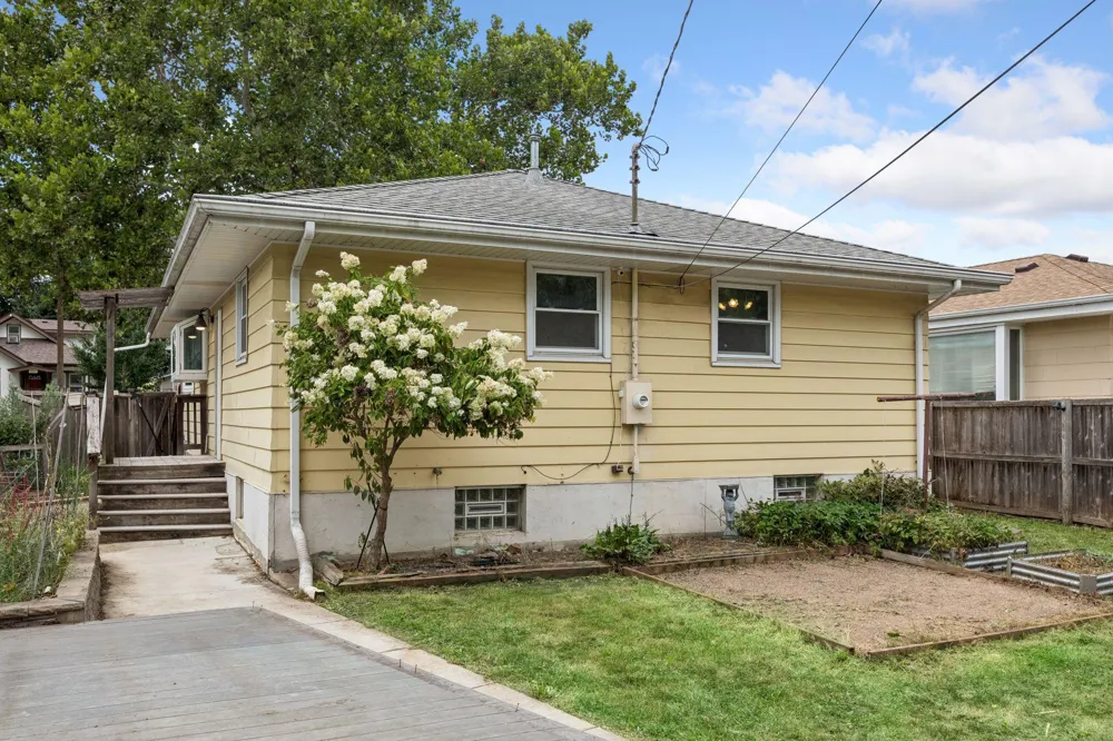 2814 Irving Avenue Minneapolis, MN 55411