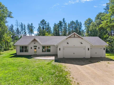 5479 Hidden Lane