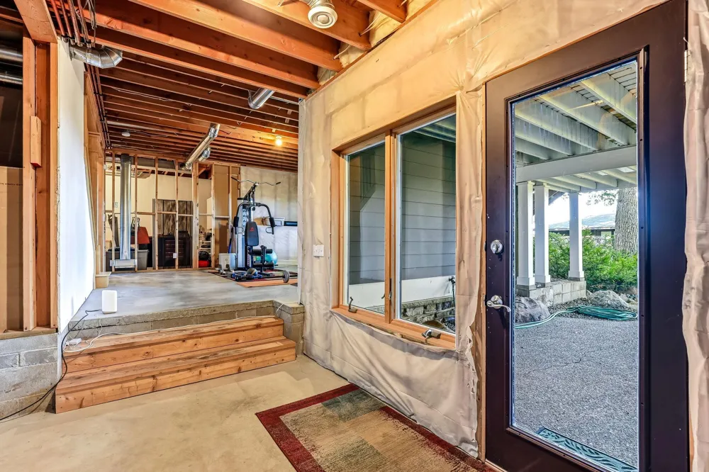 4939 Whispering Way Eagan, MN 55122