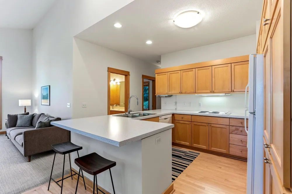 4939 Whispering Way Eagan, MN 55122