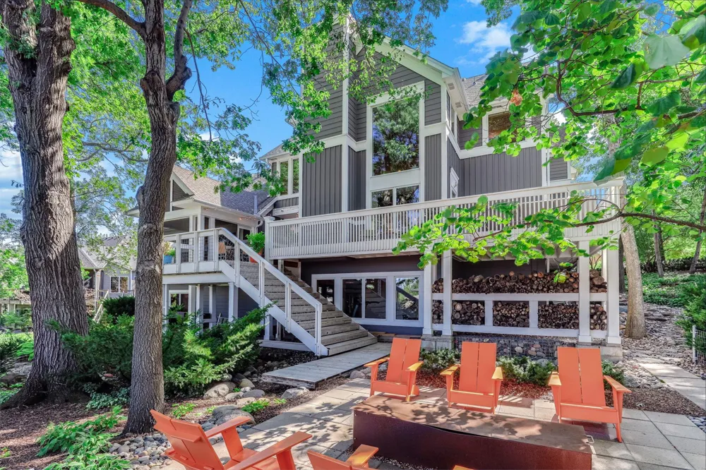 4939 Whispering Way Eagan, MN 55122