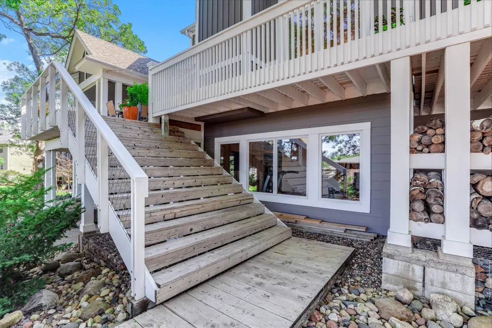 4939 Whispering Way Eagan, MN 55122