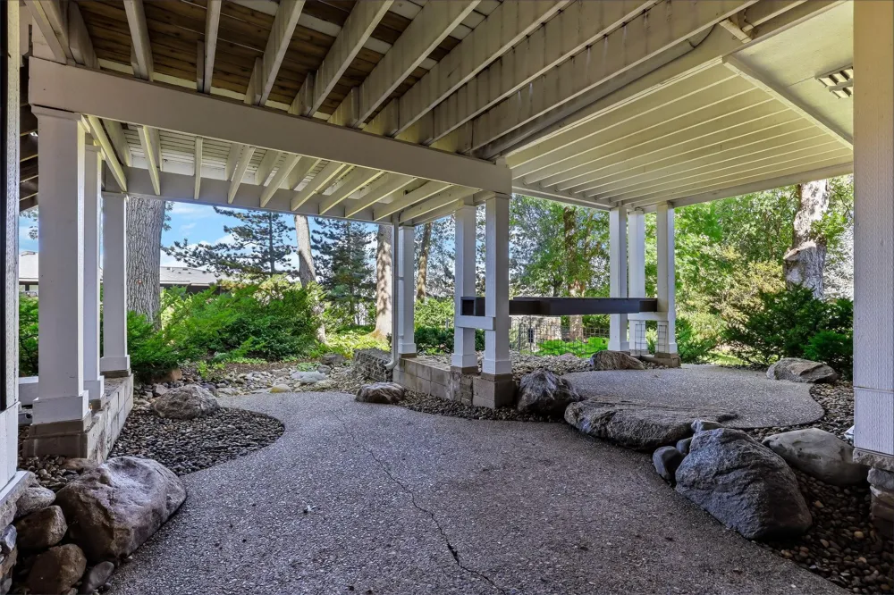 4939 Whispering Way Eagan, MN 55122