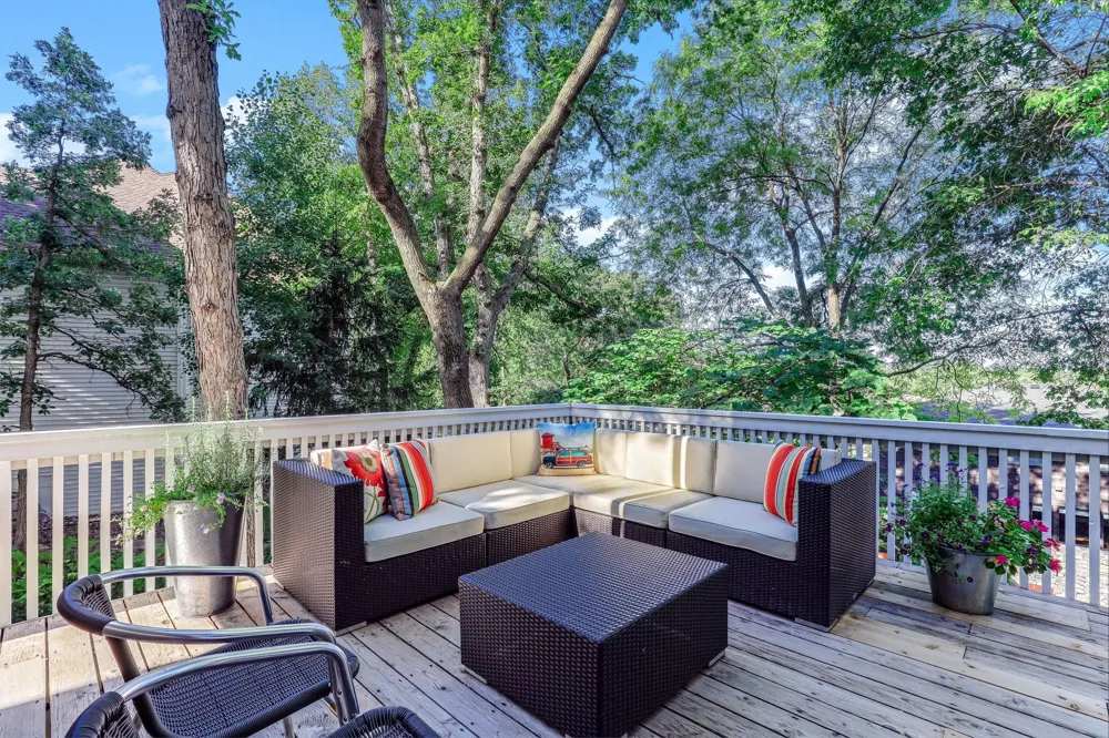 4939 Whispering Way Eagan, MN 55122