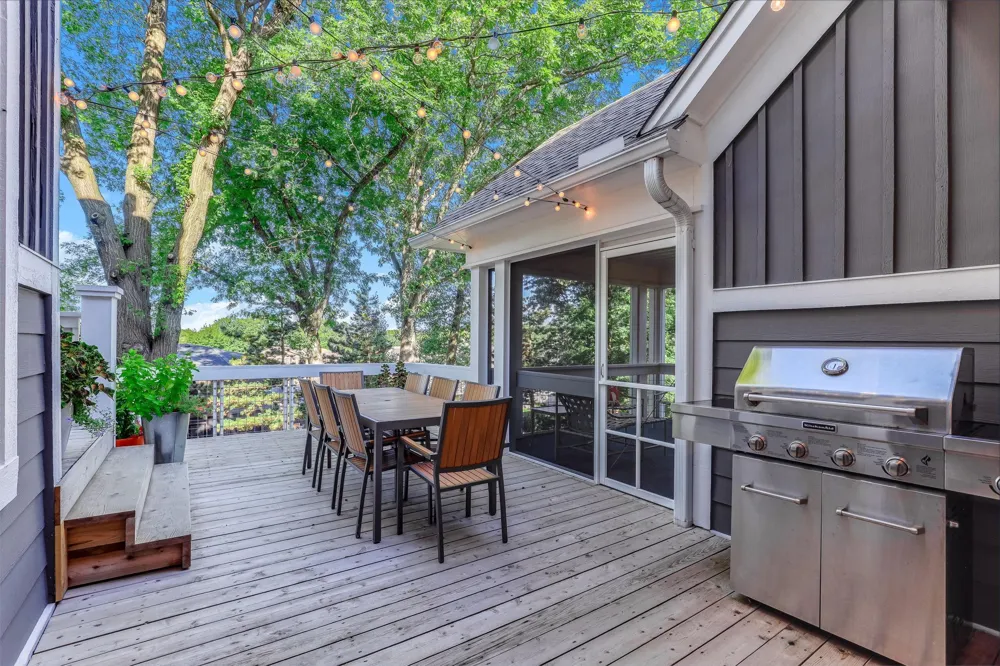 4939 Whispering Way Eagan, MN 55122