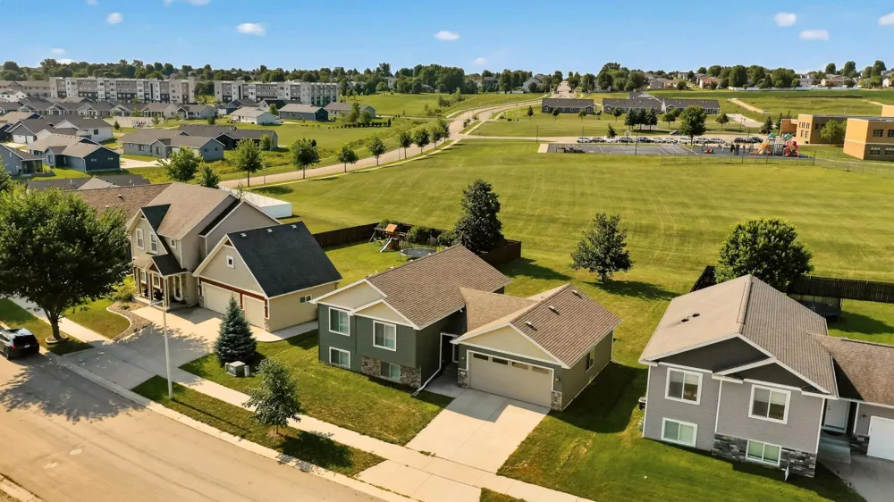 5526 Harvest Lake Drive NW Rochester, MN 55901