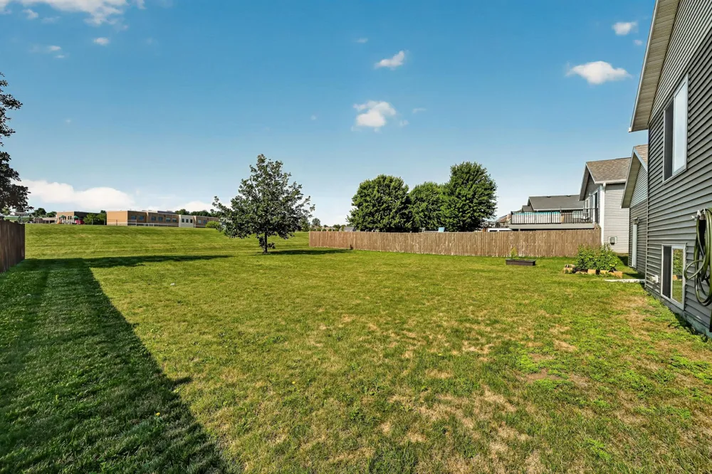 5526 Harvest Lake Drive NW Rochester, MN 55901