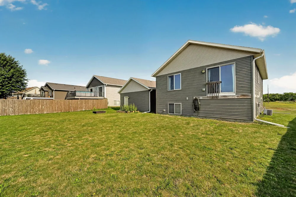 5526 Harvest Lake Drive NW Rochester, MN 55901