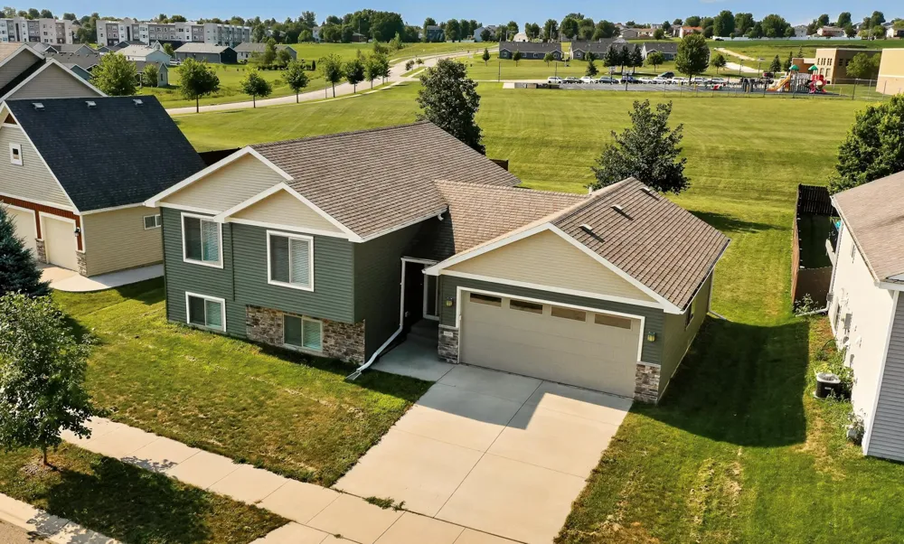 5526 Harvest Lake Drive NW Rochester, MN 55901