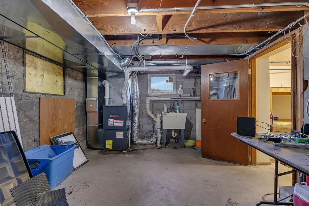 7918 State Street Clear Lake, MN 55319