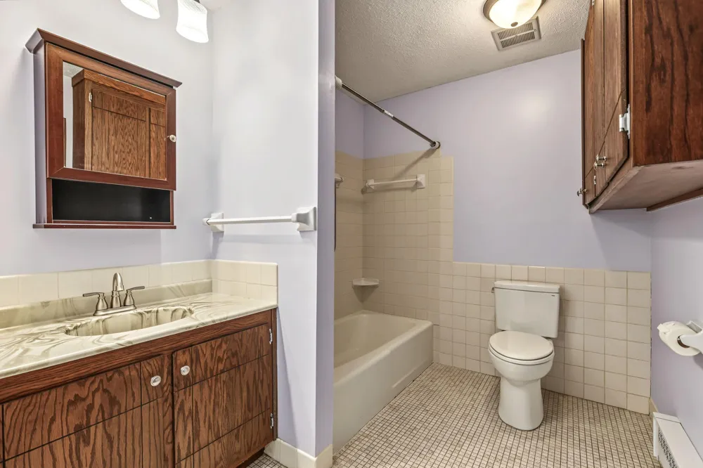 3916 Foss Road #104 Saint Anthony, MN 55421