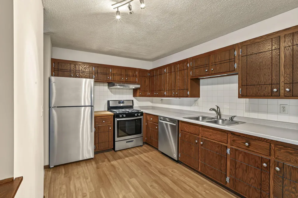 3916 Foss Road #104 Saint Anthony, MN 55421