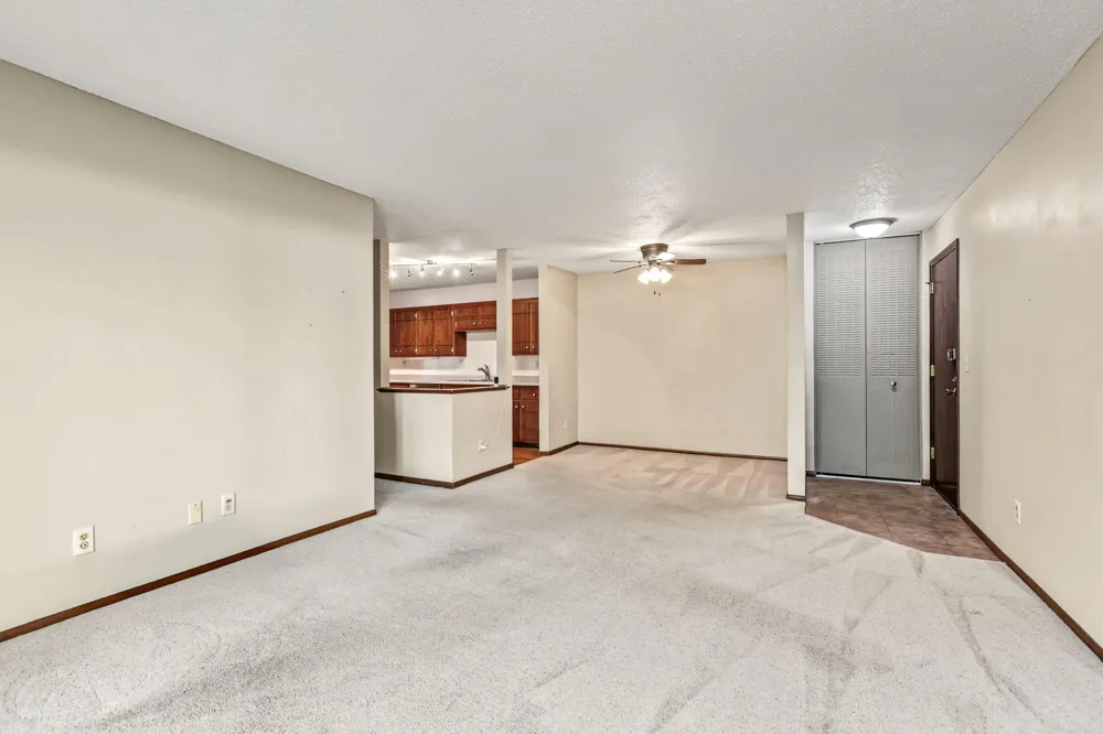 3916 Foss Road #104 Saint Anthony, MN 55421