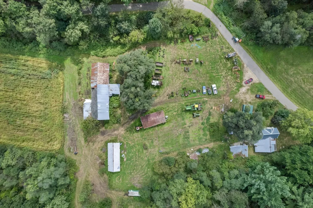N7255 Holley Road Holmen, WI 54636