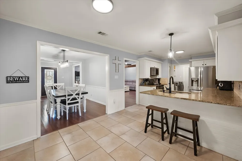 805 Laura Avenue Corsicana, TX 75110