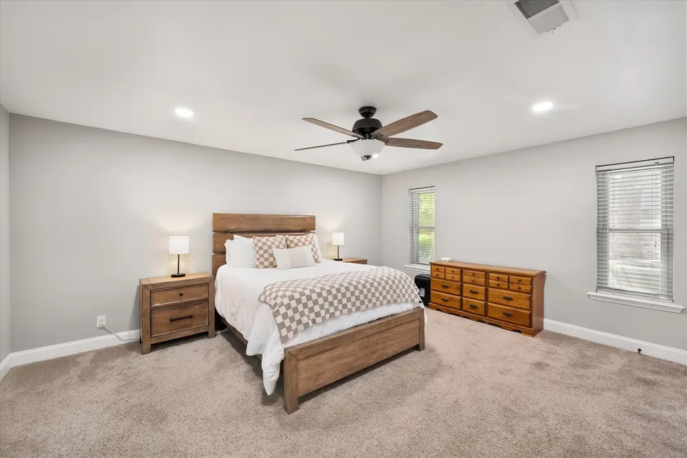 805 Laura Avenue Corsicana, TX 75110