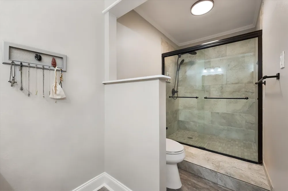 805 Laura Avenue Corsicana, TX 75110