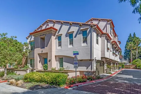 1952 San Luis Avenue